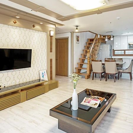 Home Fourest Resort Geoje Ngoại thất bức ảnh