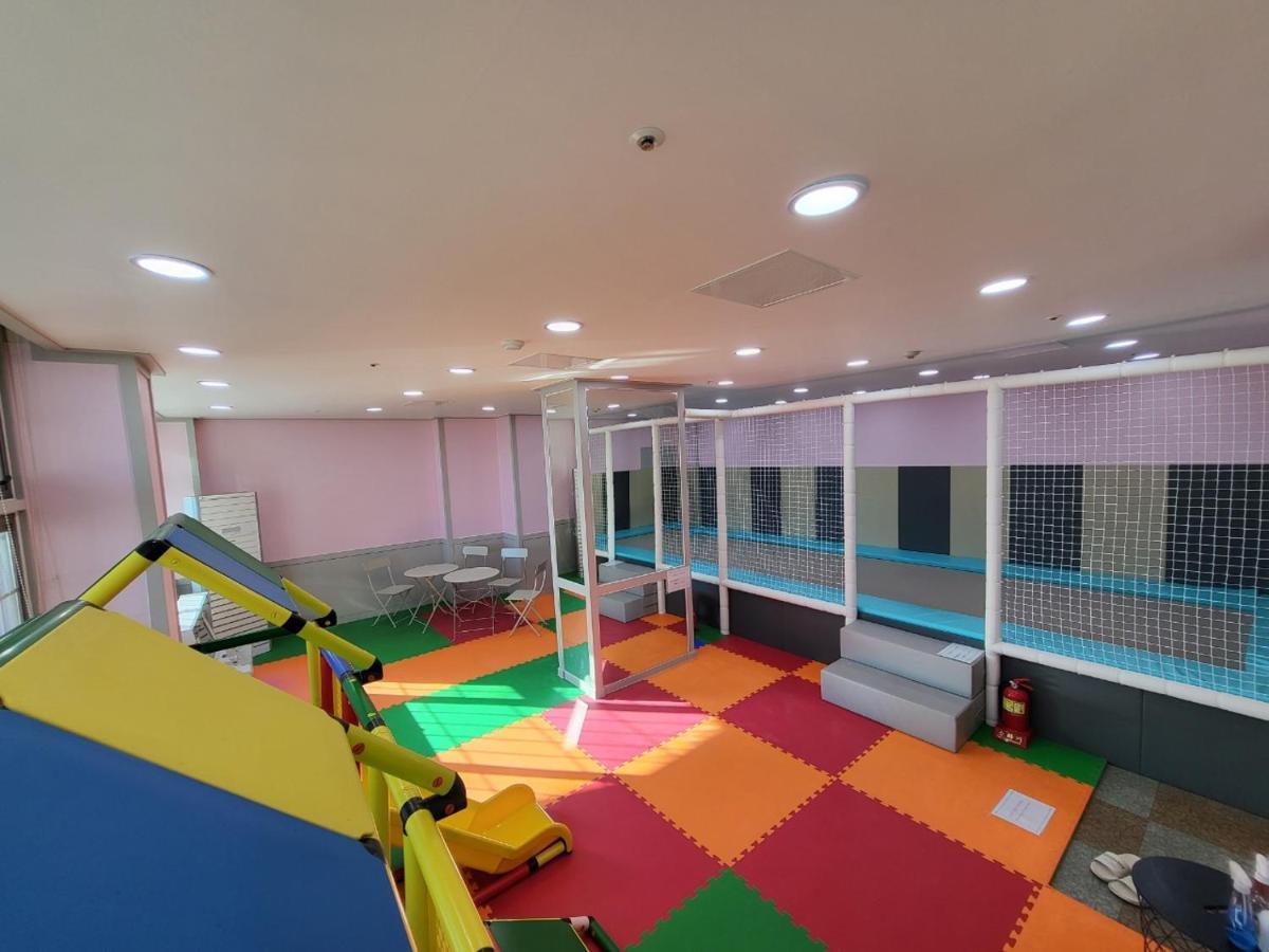 Home Fourest Resort Geoje Ngoại thất bức ảnh