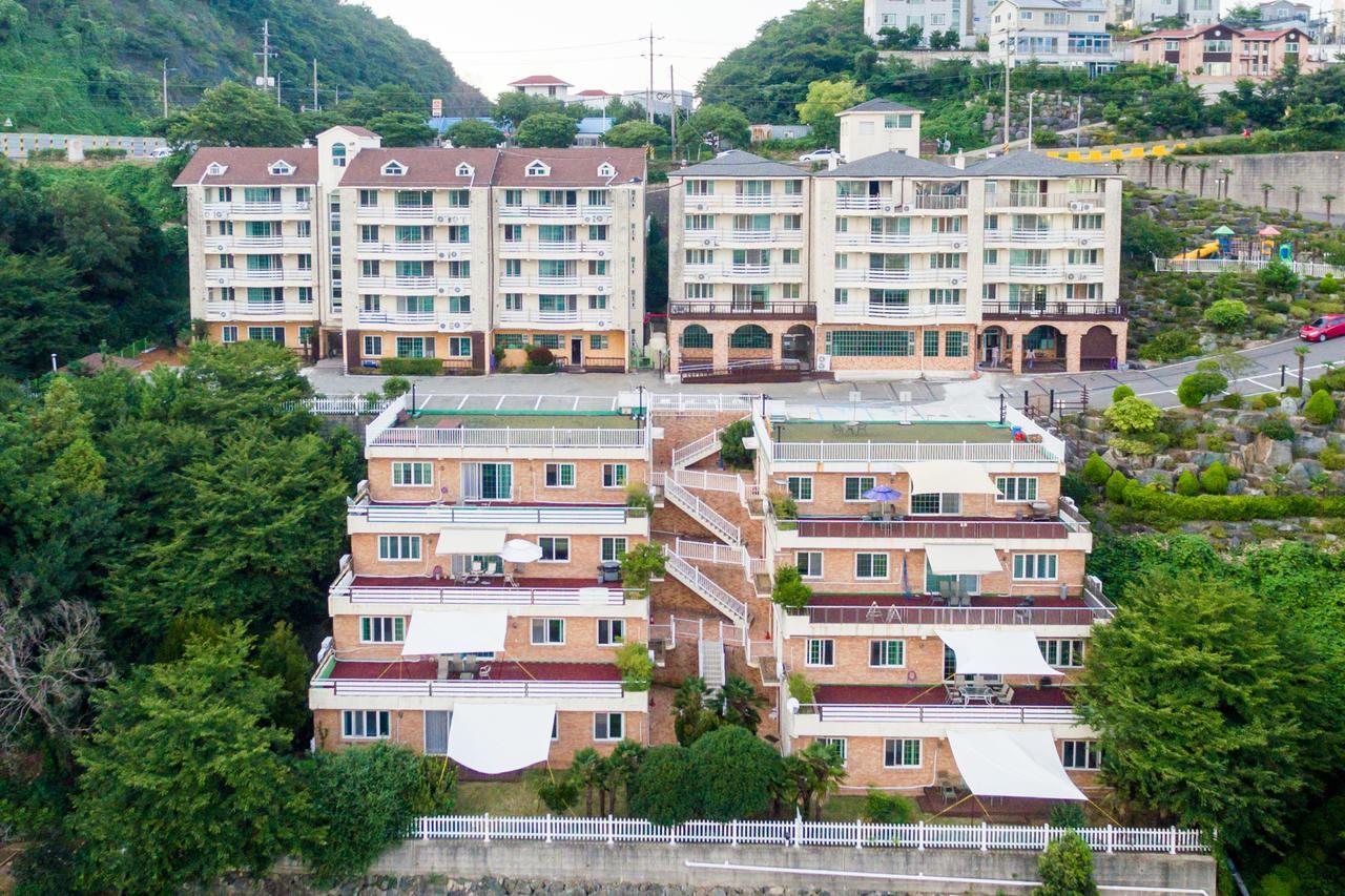 Home Fourest Resort Geoje Ngoại thất bức ảnh