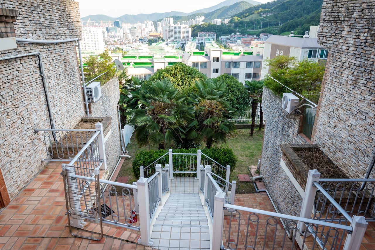 Home Fourest Resort Geoje Ngoại thất bức ảnh