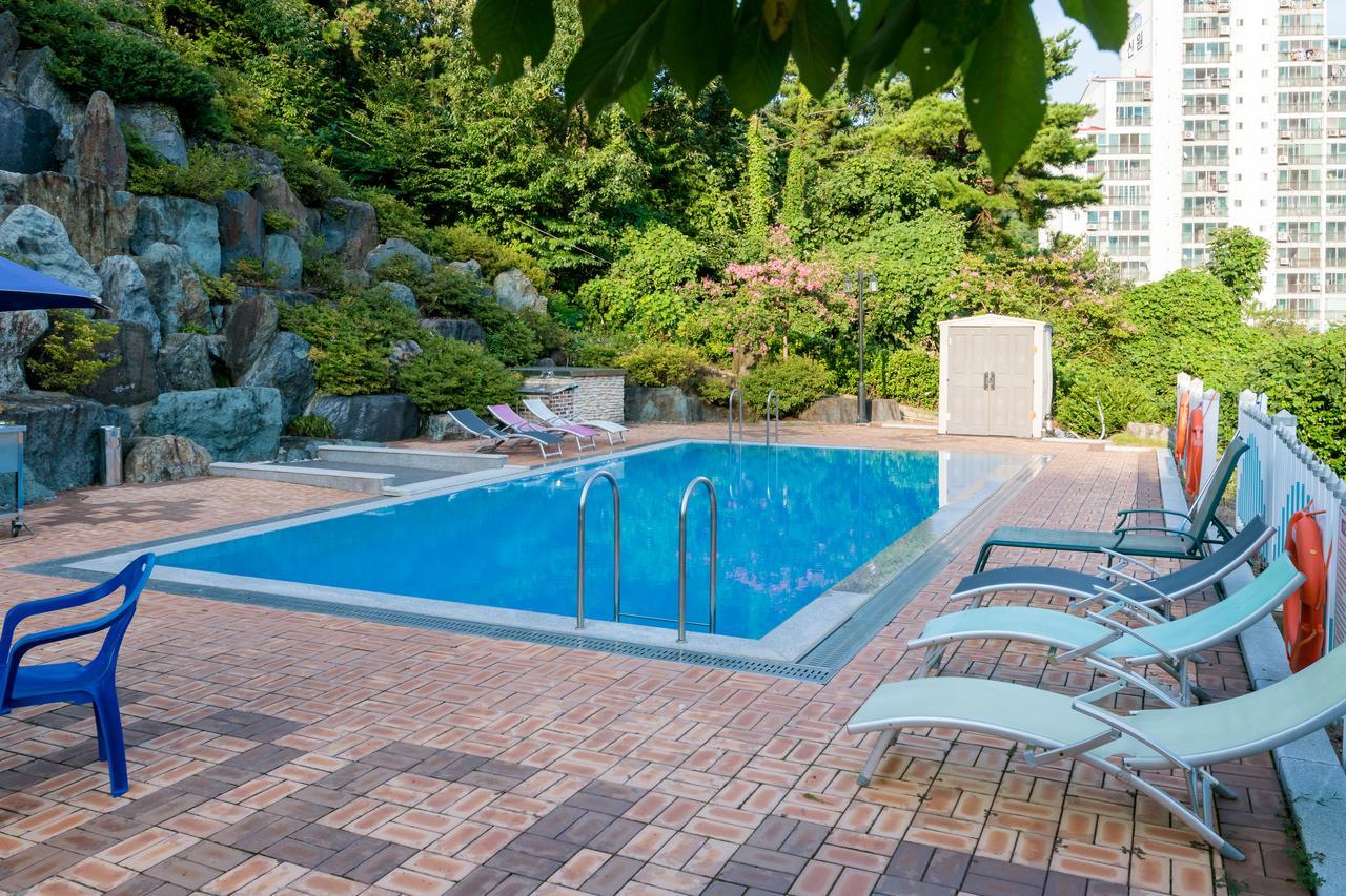 Home Fourest Resort Geoje Ngoại thất bức ảnh