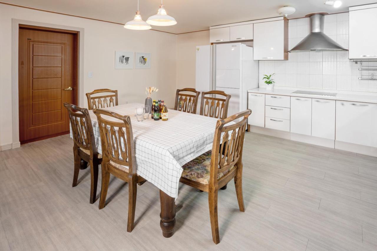 Home Fourest Resort Geoje Ngoại thất bức ảnh